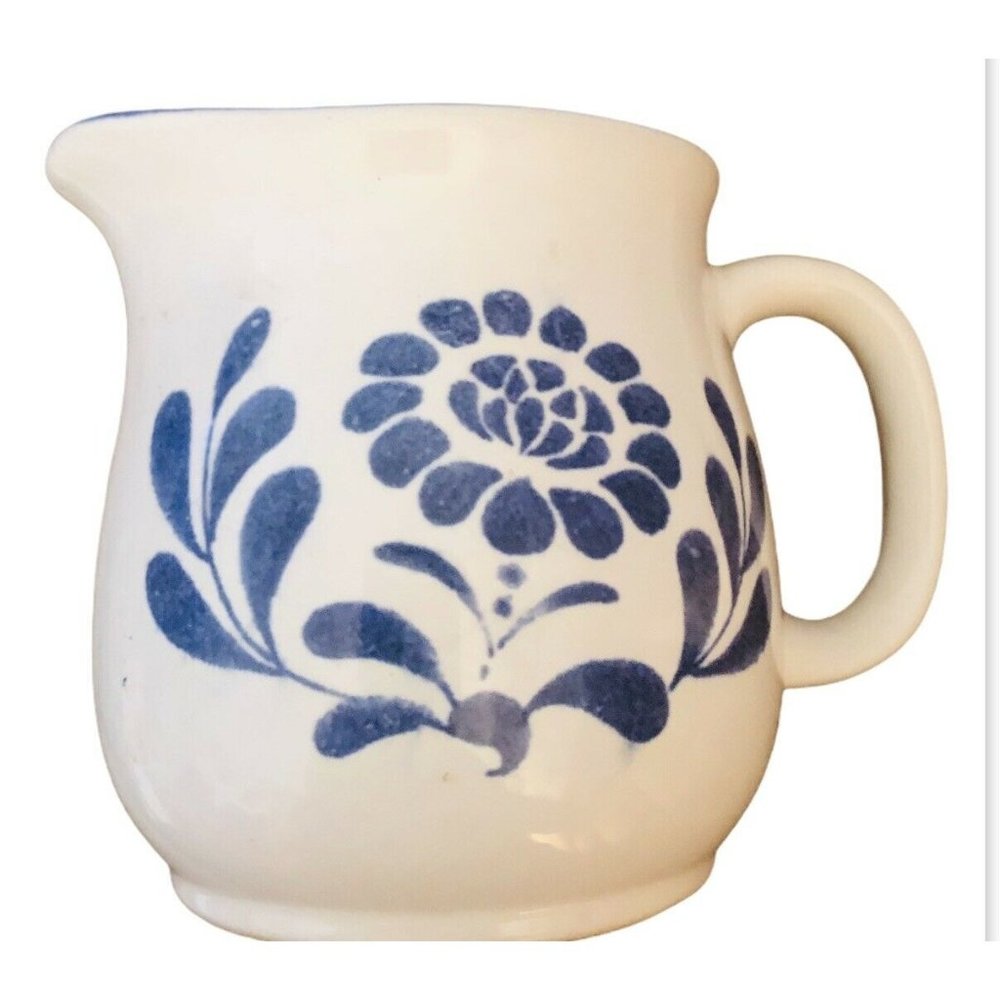 Vintage Country Heritage Blue Floral‎ Creamer Cup